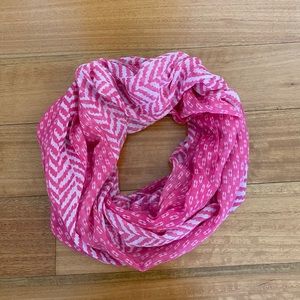 Infinity scarf